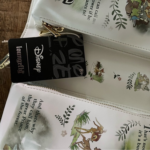 Disney Bambi lounge fly bag great bag for all Bambi lovers new with tags - Picture 10 of 11